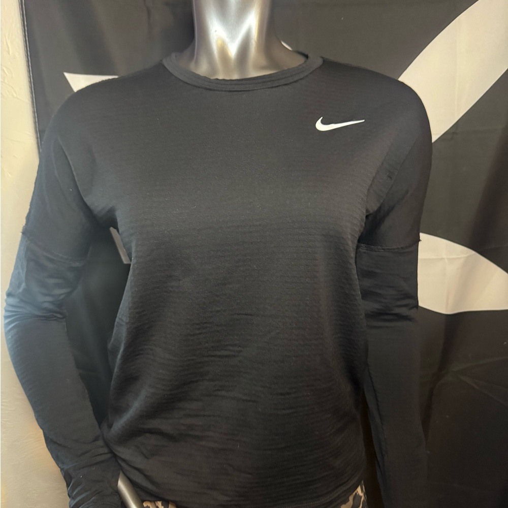 Nike Long-Sleeve Thermal Crew